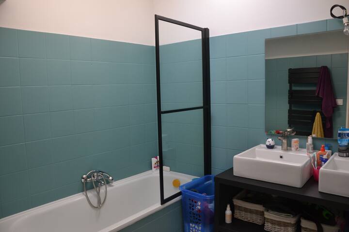 Magnifique et grande maison 160m², piscine, clim gallery image 5