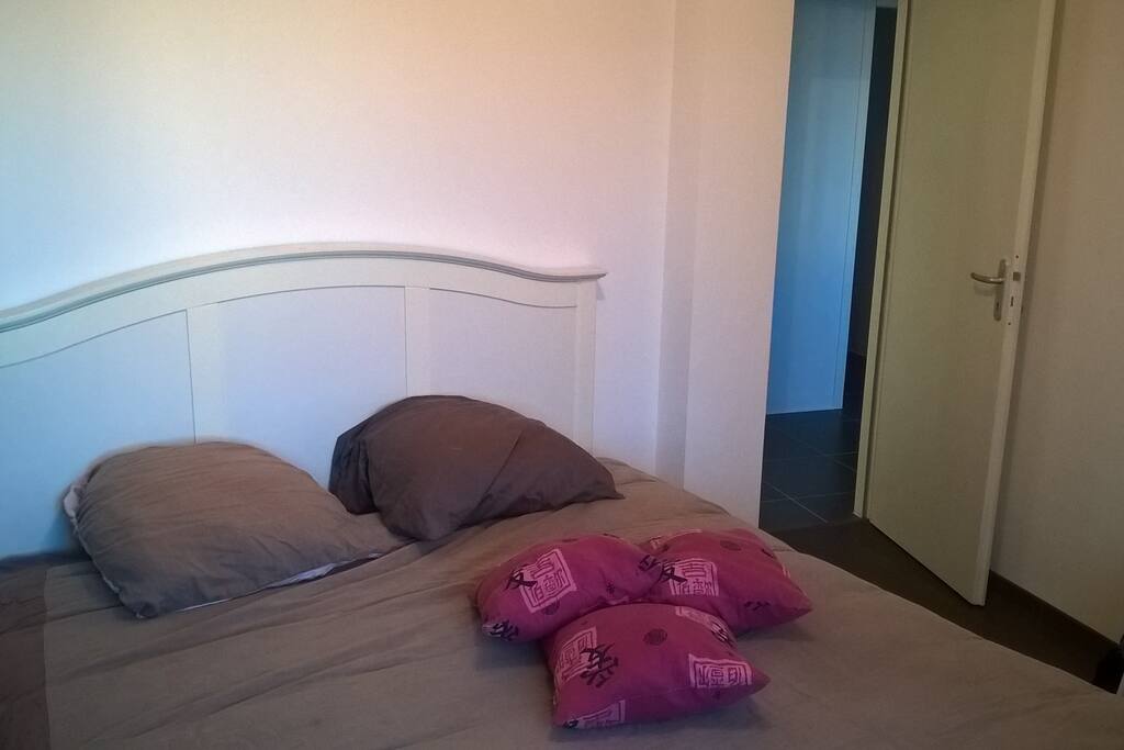 CHAMBRE LIT KONG SIZE