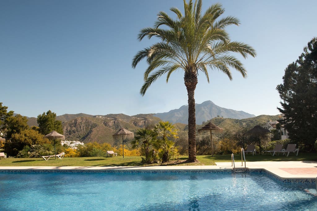 Pool & mountain view