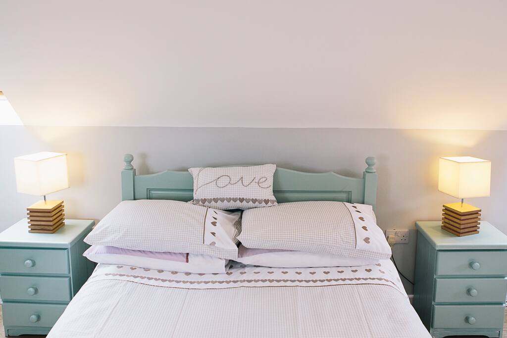 Double Bed
