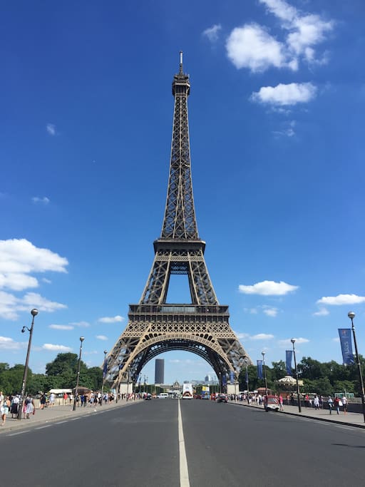 Eiffel Tower & Champ de Mars well aligned!