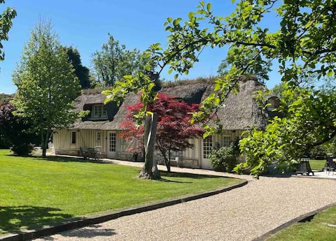 The 2 cottages with pool and spa