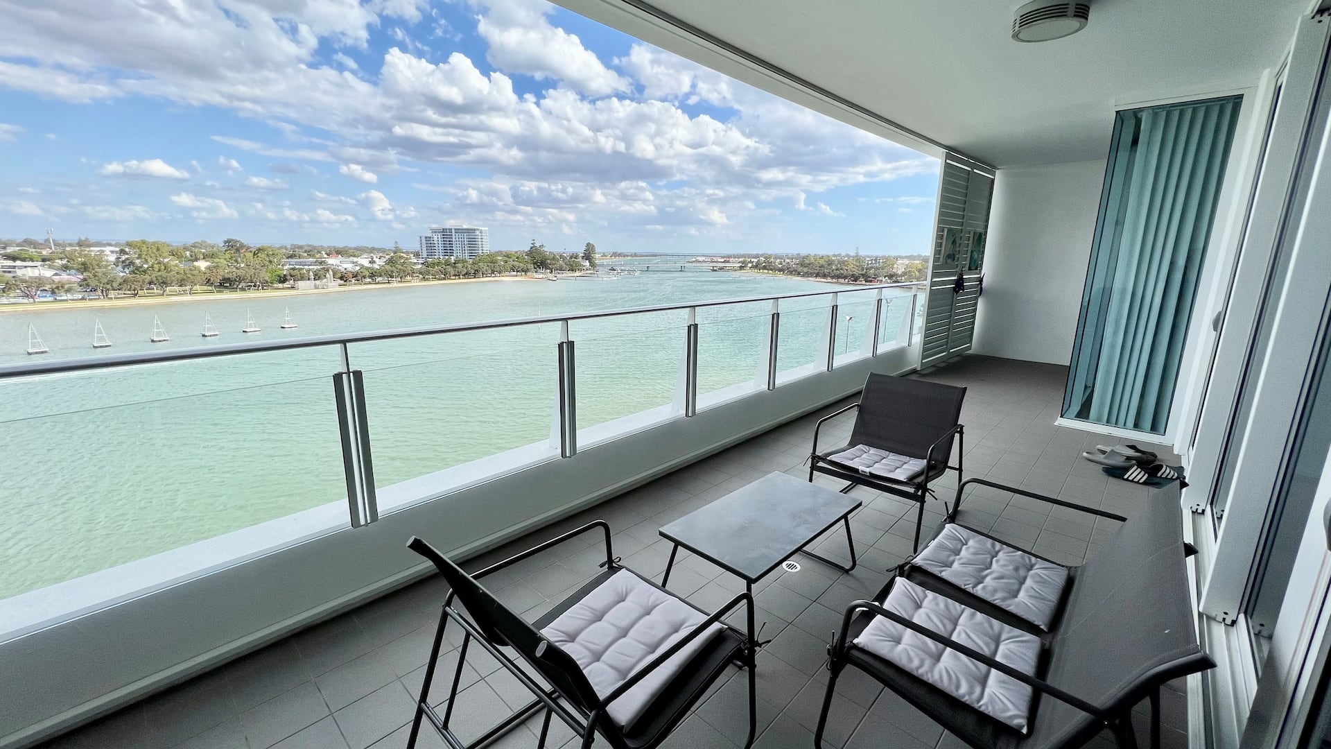 Mandurah Holiday Waterfront Stay