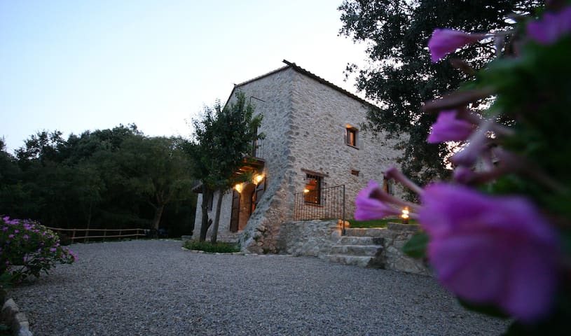 El Bosqueró de la Garrotxa (casa rural)