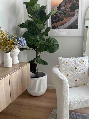 Heart of Richmond Unit gallery image 3