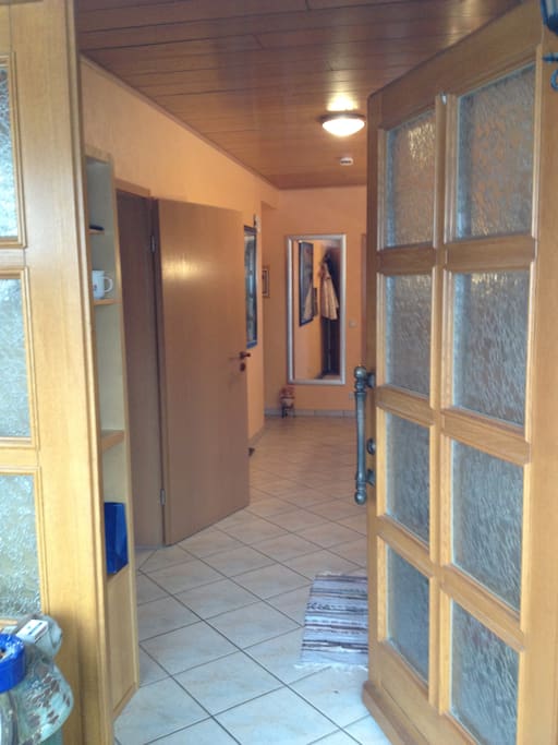 Entrance/Eingang
Disability access/barrierefrei