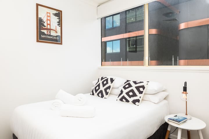 Surry Hills – 2 Beds (near CBD/FiDi/Downtown) gallery image 4