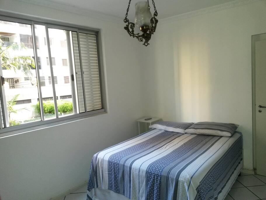 Quarto com ar split