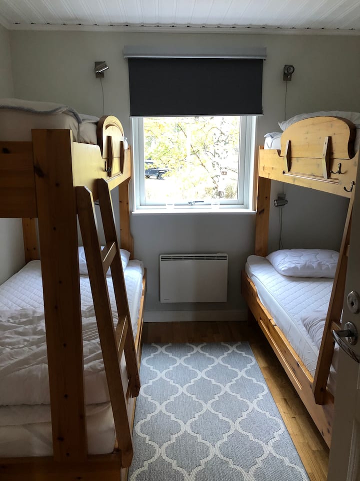 ห้องนอน 2 มีเตียงสองชั้น 2 เตียง