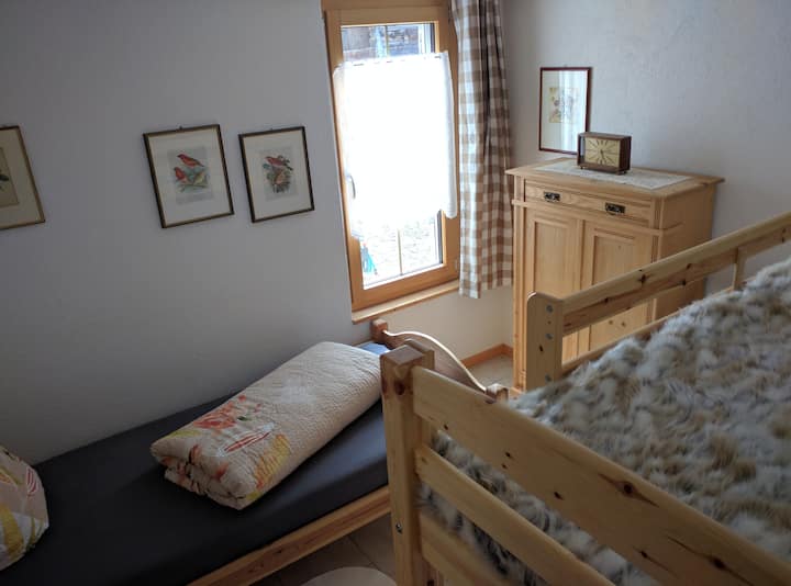 غرفة النوم الثانية