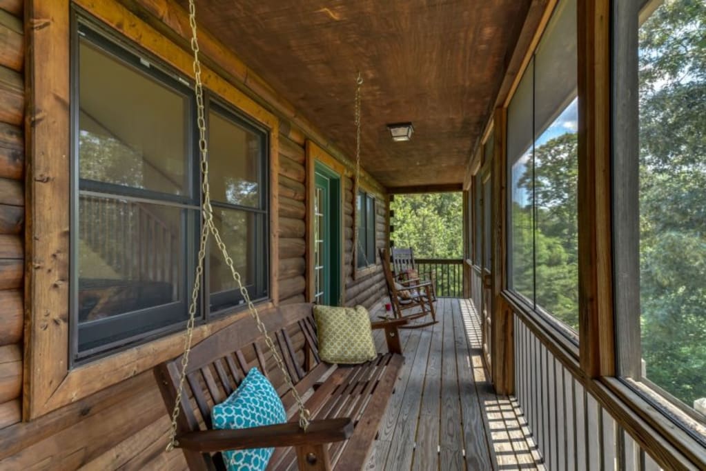 Enjoy the fabulous screened porch with river and ridgeline views.