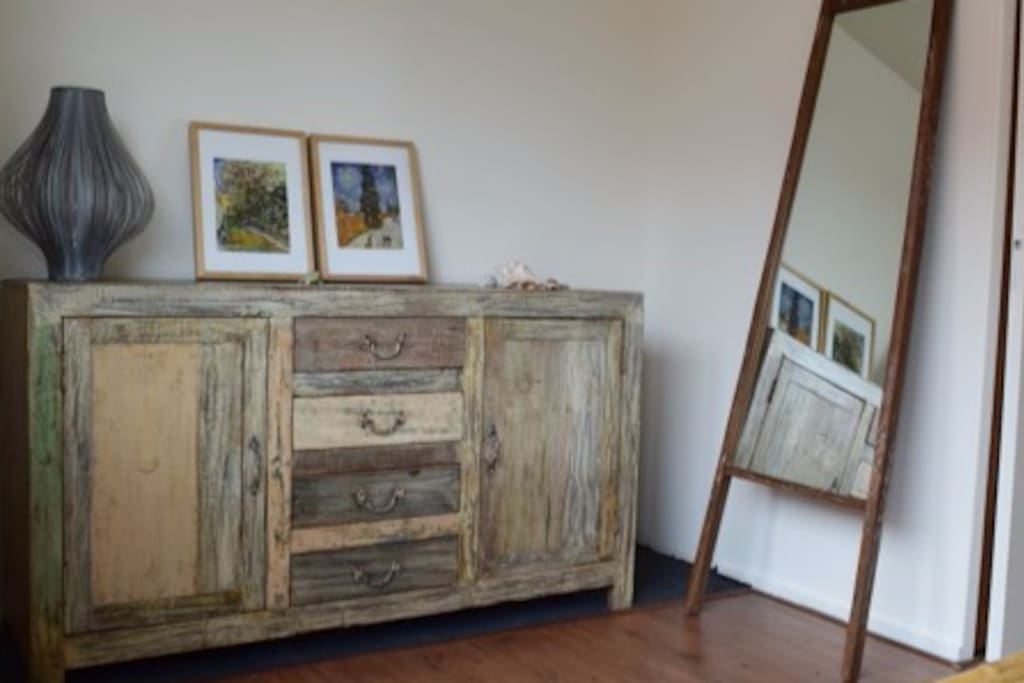 cabinet masterbedroom