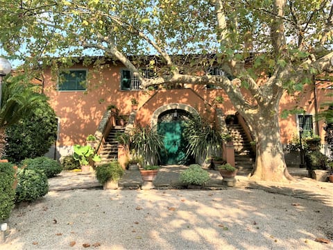 Villa CapriBernabei Domus Romana with Swimmingpool