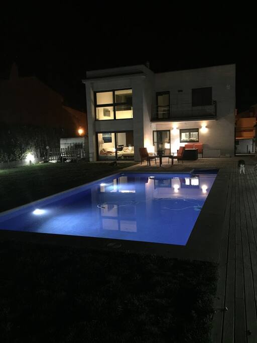 Exterior con piscina privada