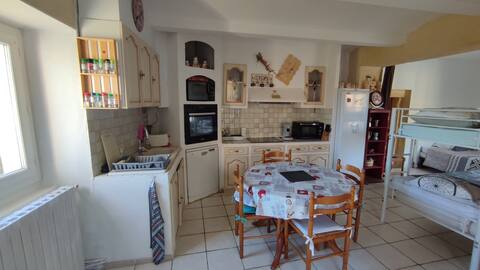Seasonal rental in a 40-meter studio