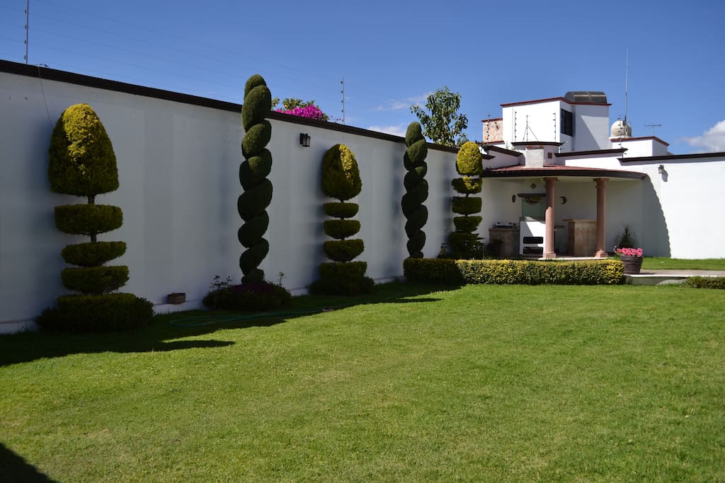Jardin cómodo para disfrutar un agradable velada