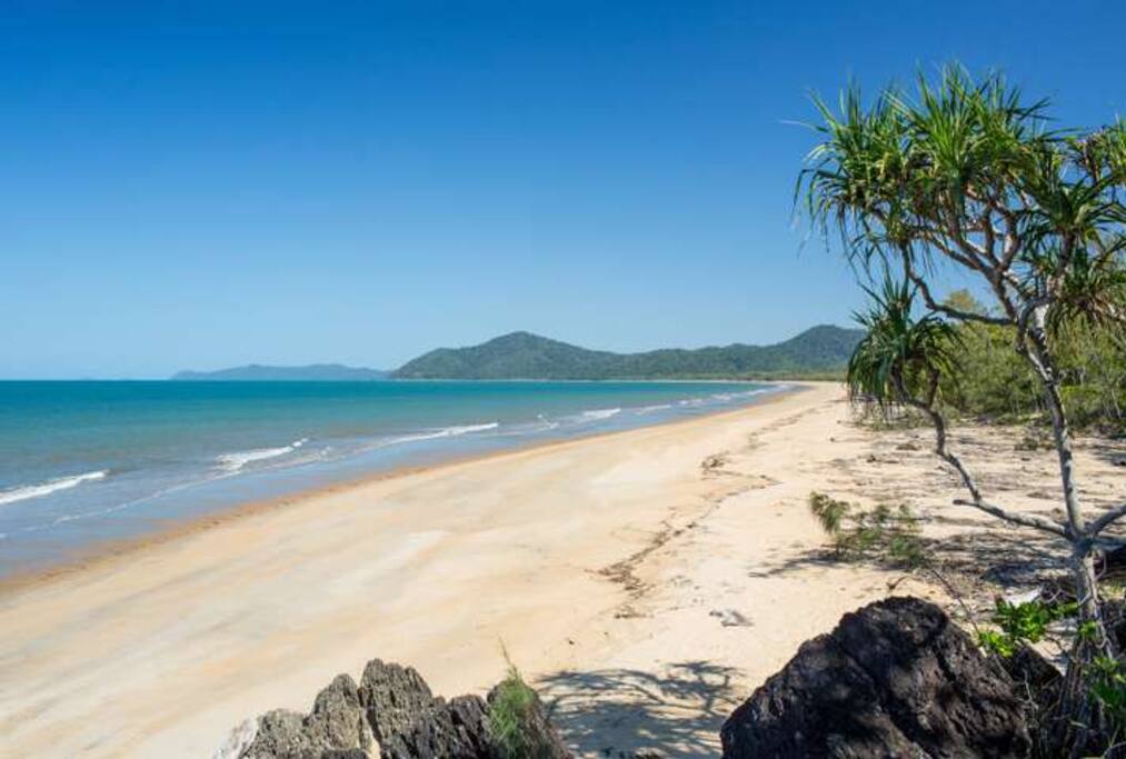 10 minute walk to beautiful Cooya Beach