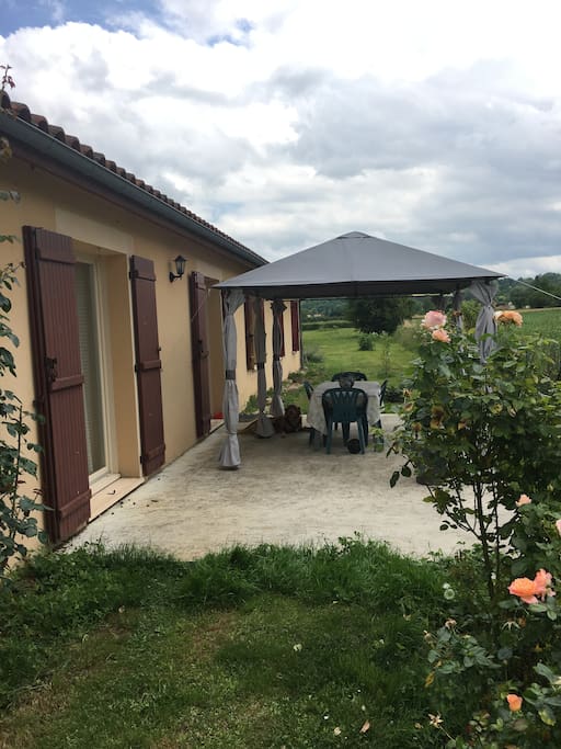 Terrasse ensoleillée
