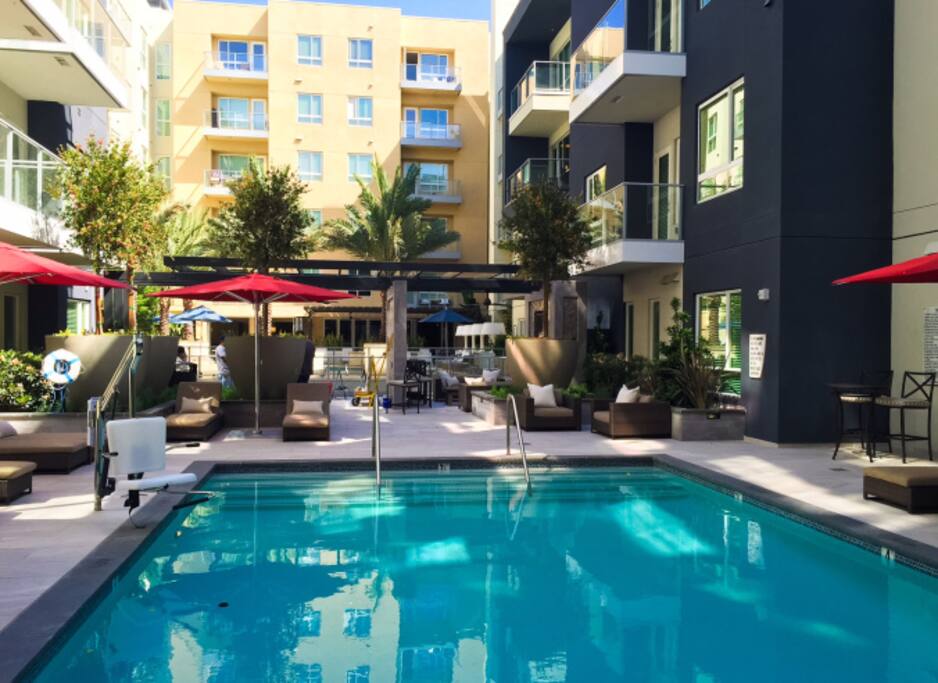 Pool and lounge area