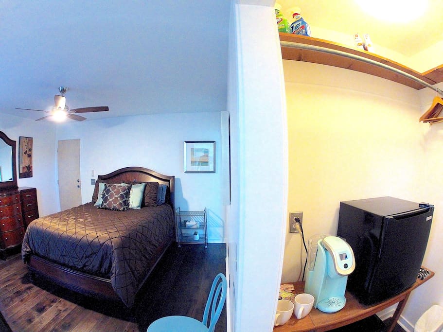Walk-in closet / coffee station / fridge / microwave