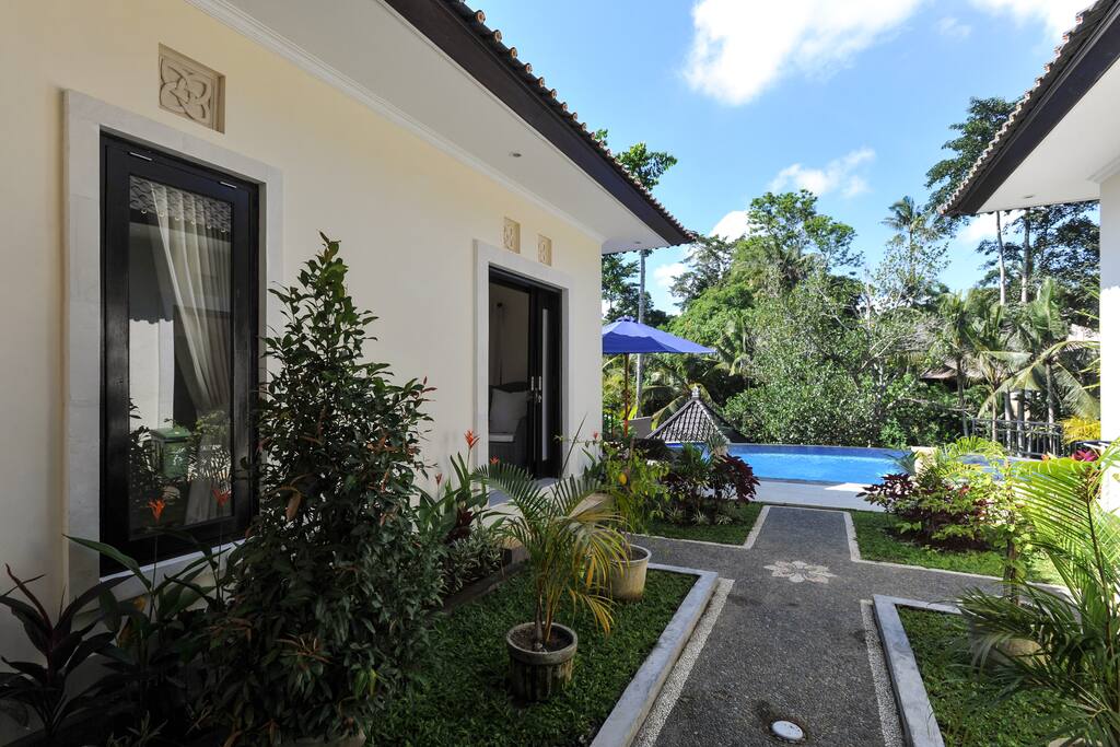 pool view