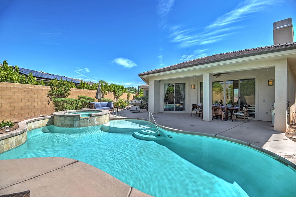POOL AND SPA TO HOUSE RS