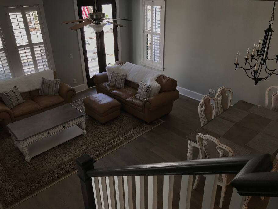 Elegant living room. 75” 4K cable TV with ultra high speed internet.