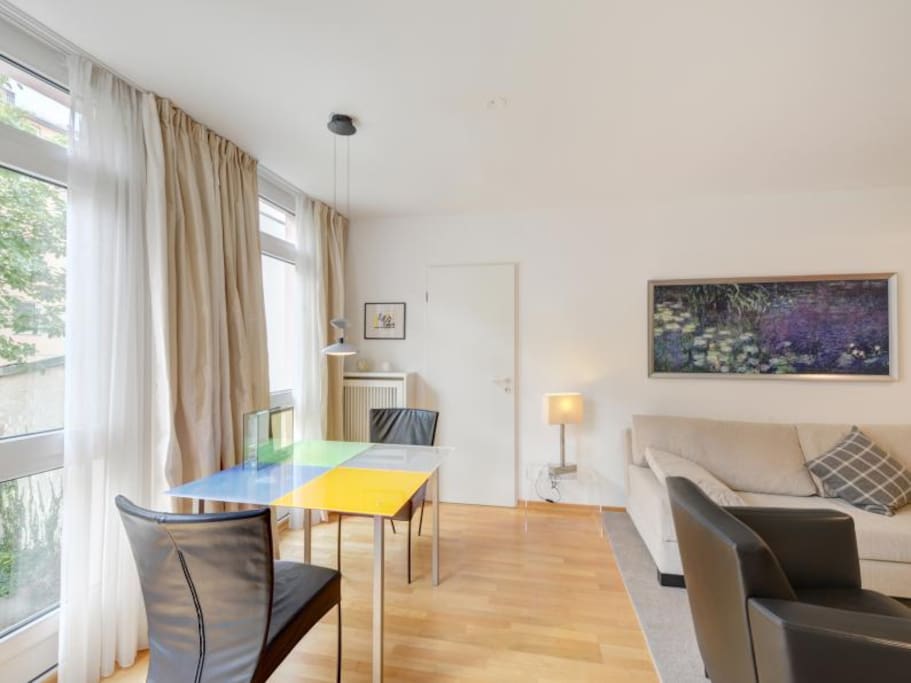 Small Dining Table // Kleiner Esstisch
