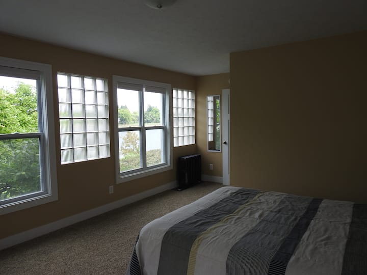 חדר שינה 7 למעלה - קווין סייז