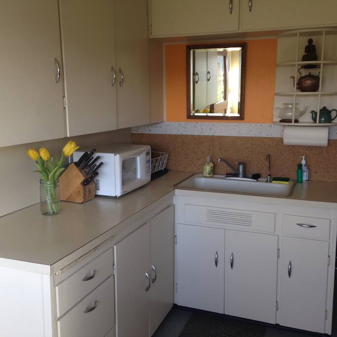 Fully stocked kitchen
