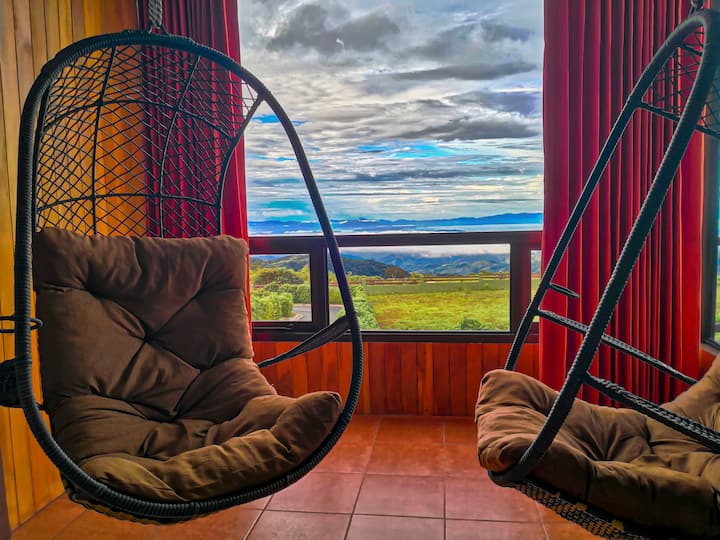 Sunset Vista-Private Cabin with Gulf View — 1 bedroom vacation rental in Monte Verde