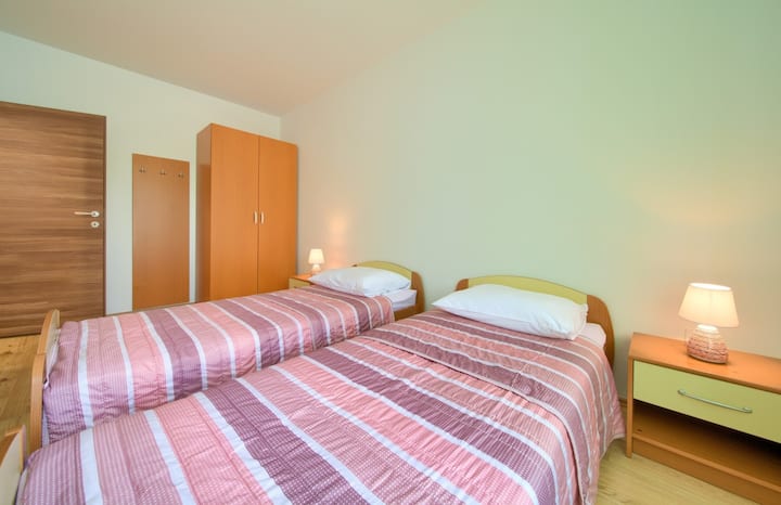 საძინებელი 2