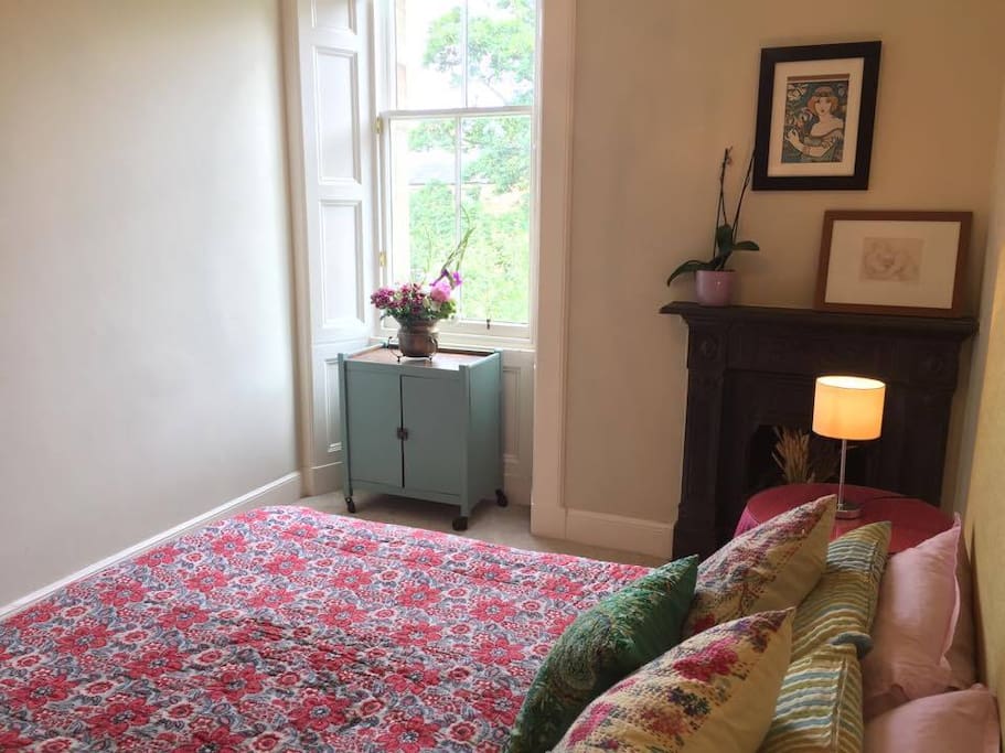 Guest bedroom