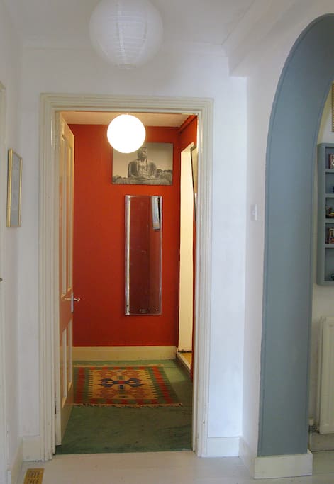 Bathroom anteroom from hall