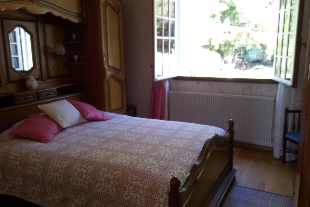 CHAMBRE ROSE
