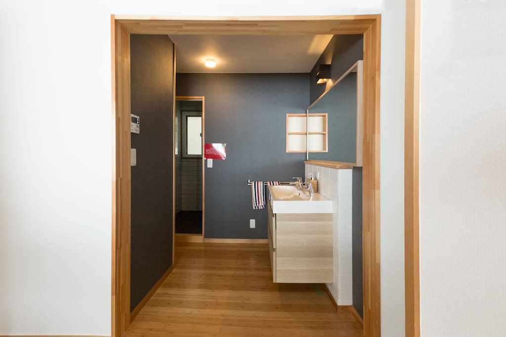 Entrance to bathroom