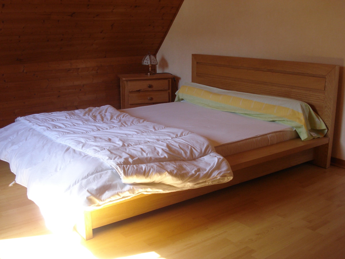 רצפת חדר השינה