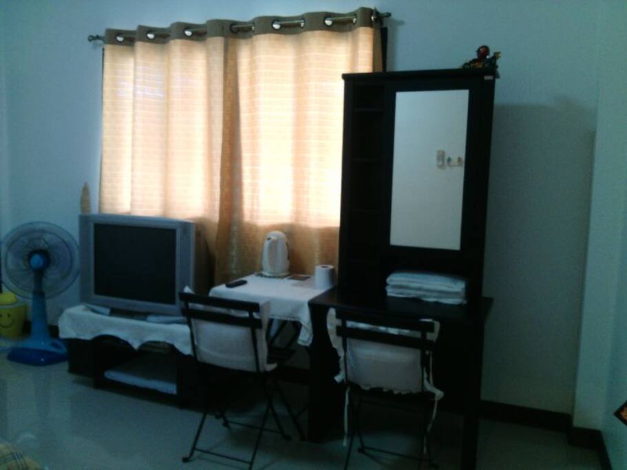 triple bedroom