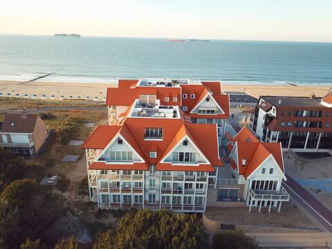 Beautiful  family beach house on the dunes