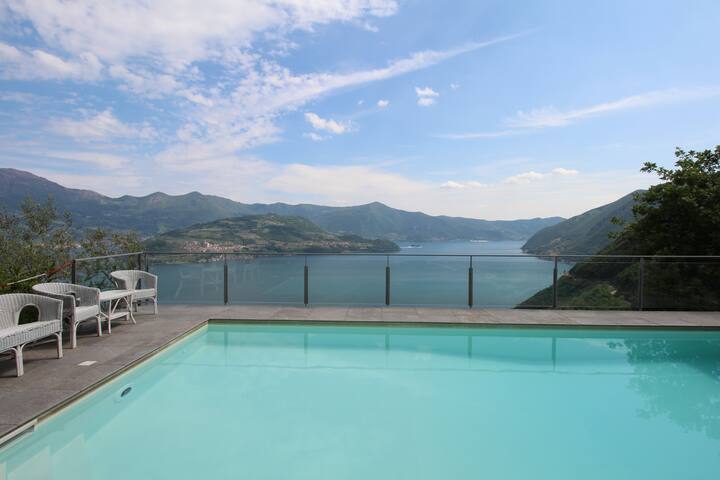 Apartment with 2 bedrooms Lake view gallery image 4