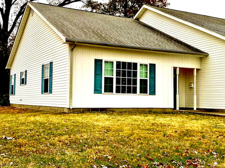 Fairfield Holiday Rentals & Homes Illinois, United States Airbnb