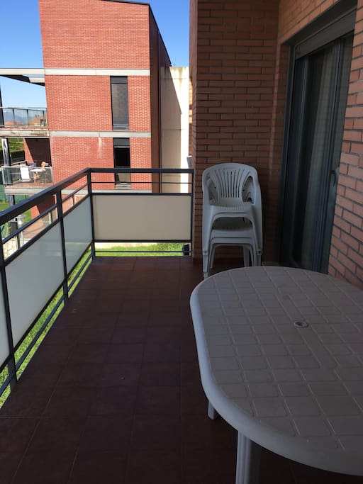 Amplia terraza