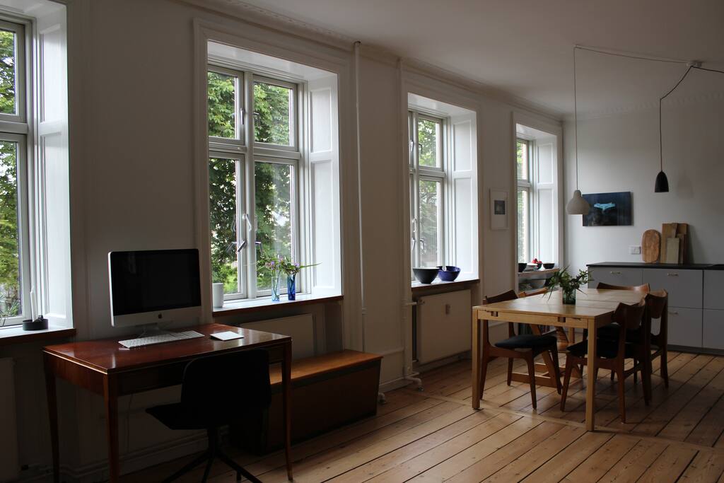 Kitchen and livingroom space