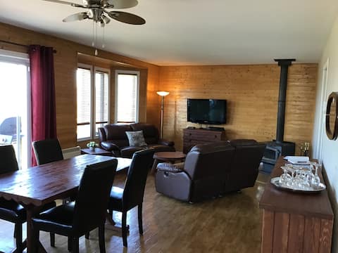 Successful Airbnb property: The heart of the Charlevoix astrobleme in Charlevoix Est