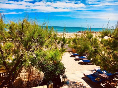 Mas Andalous l 'Exception private beach 1st line