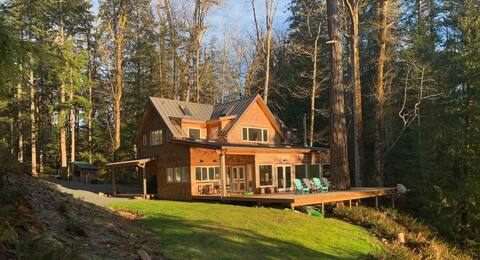 The Bay House - Quadra Island