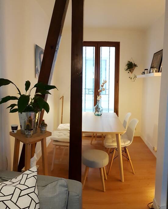 Salle à manger / Dining room
