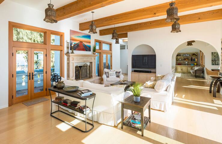 Malibu Broad Beach Ocean View steps to sands gallery image 3