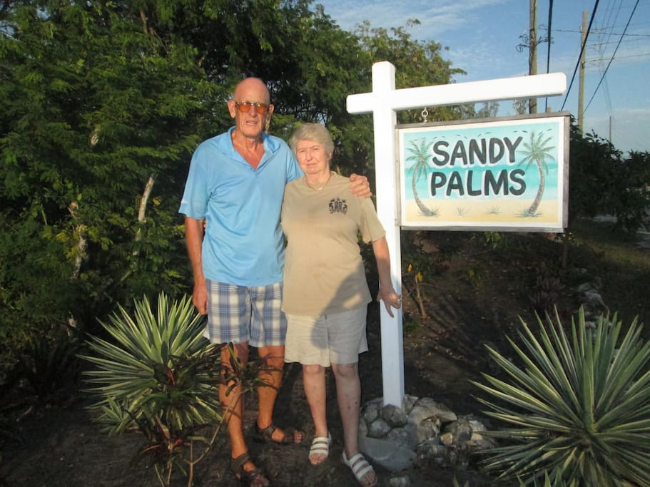 Betty & Peter Welcome You to Sandy Palms