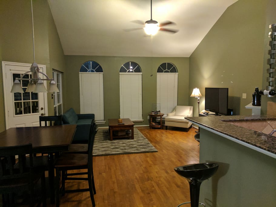 2 Bedroom 2 Bath Townhouse in Woodland Heights with large upstairs living area and 2nd story patio